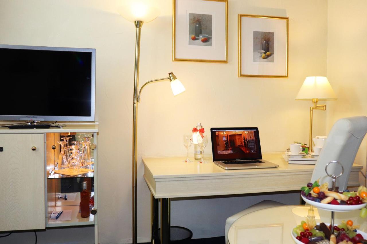 Single Room,990576856:JPEG